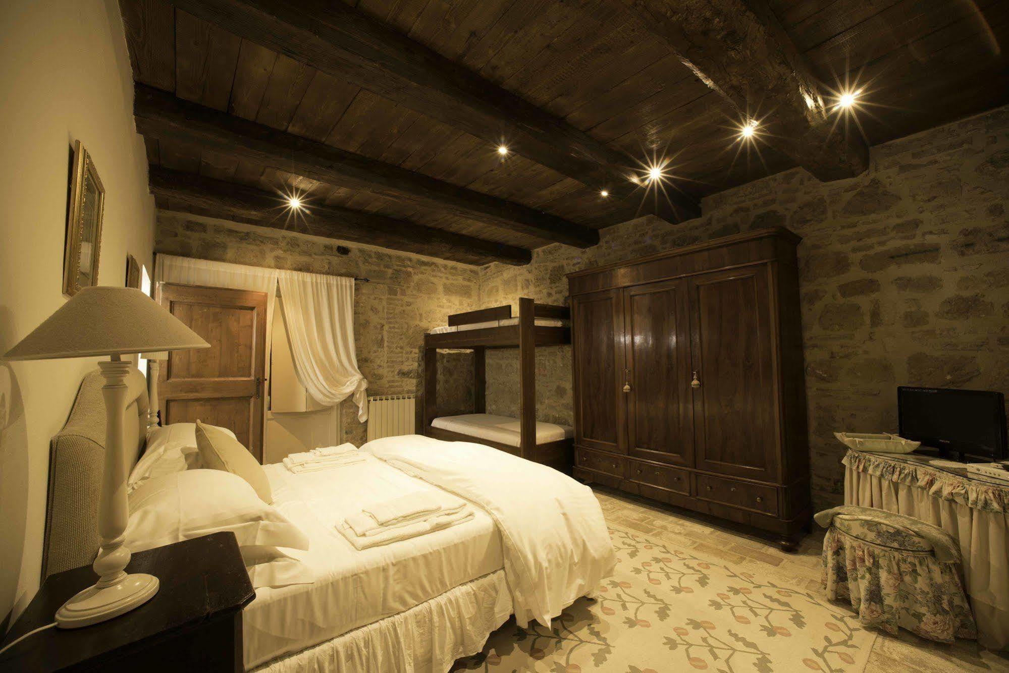 Tenuta Santo Pietro Pienza Exteriör bild