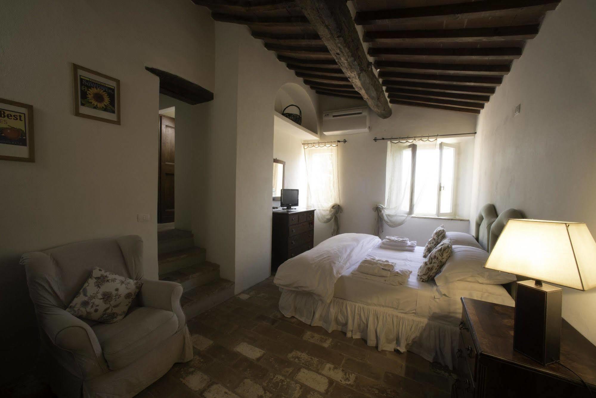 Tenuta Santo Pietro Pienza Exteriör bild